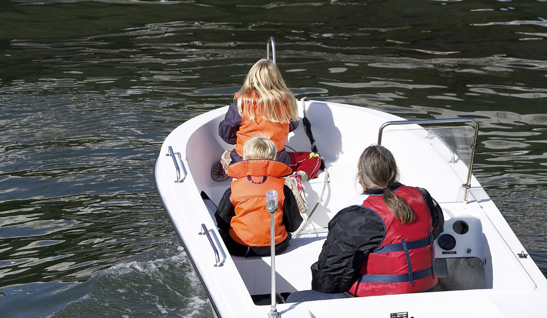 Boat Safety: Avoid Personal Injury with These Tips